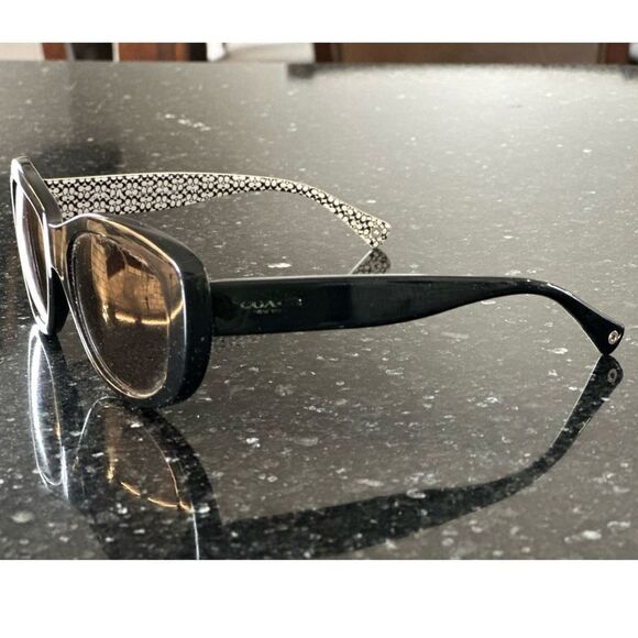 Coach New York Women\'s Black White Plastic‎ Framed Darcy Designer Sunglasses main image 9